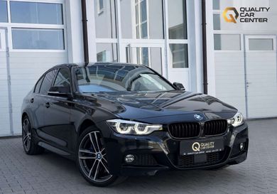 BMW 330, 2018