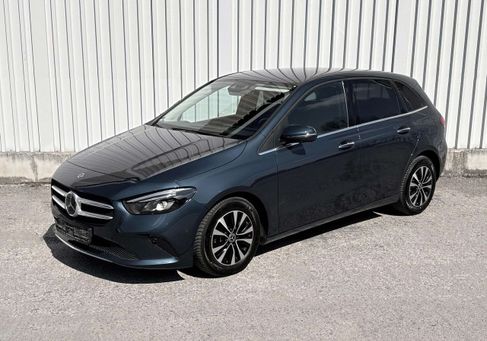 Mercedes-Benz B 200, 2022