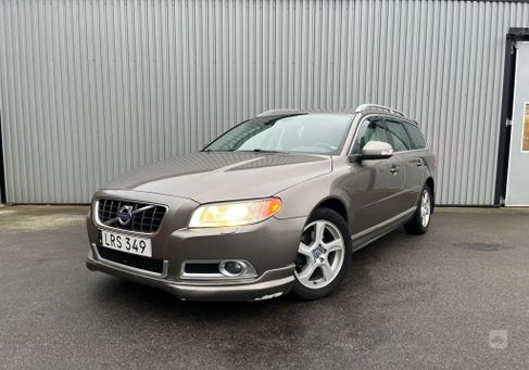 Volvo V70, 2011