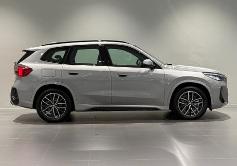 BMW, 2027 3