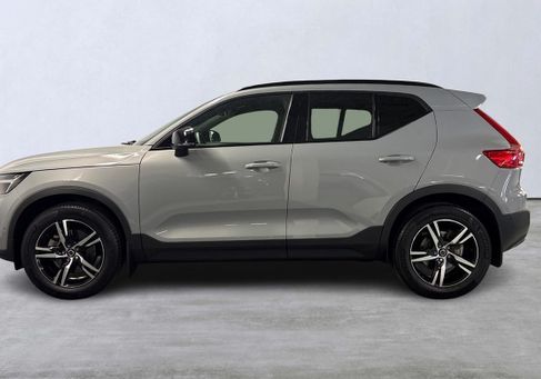 Volvo XC40, 2025 2
