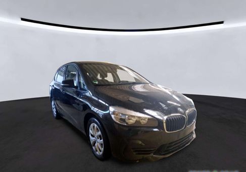 BMW 218, 2020