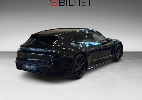 Porsche Taycan, 2023