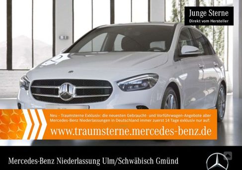 Mercedes-Benz B 200, 2022