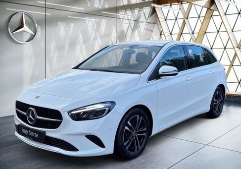 Mercedes-Benz B 180, 2025 3