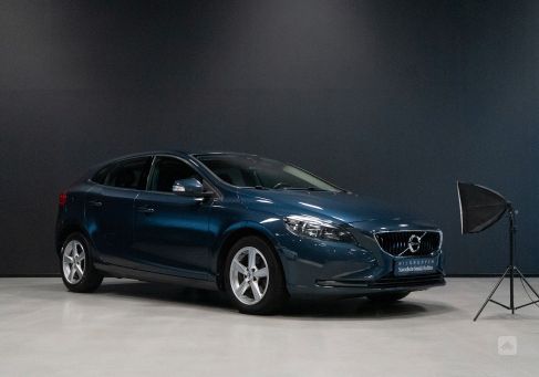 Volvo V40, 2017