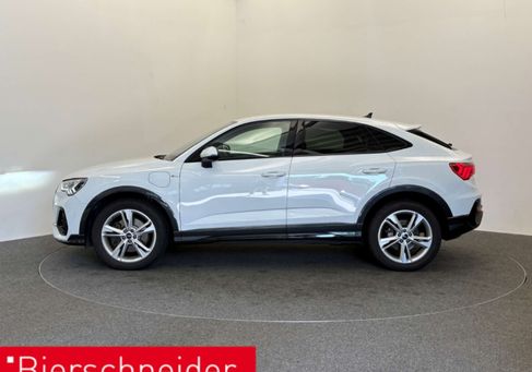 Audi Q3, 2022