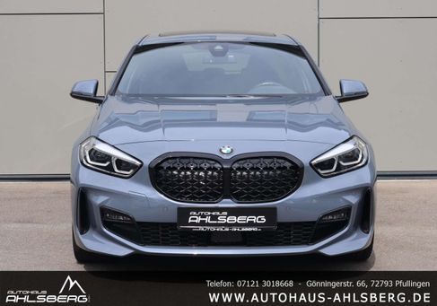 BMW 118, 2023