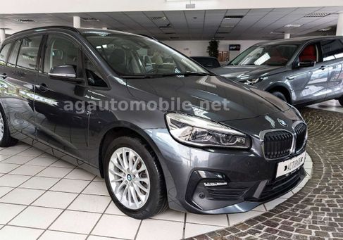 BMW 218, 2020