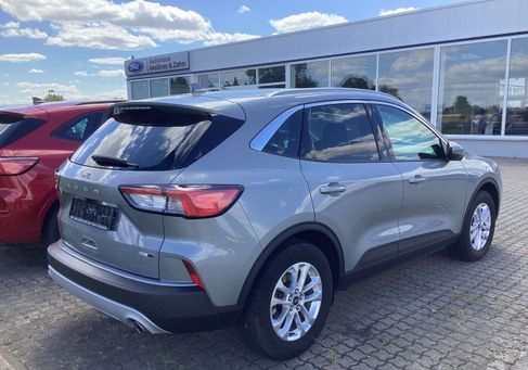 Ford Kuga, 2022