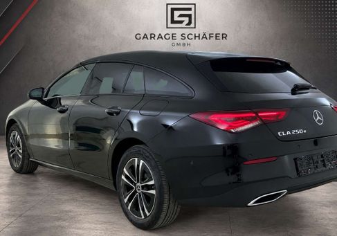 Mercedes-Benz CLA 250, 2023 3