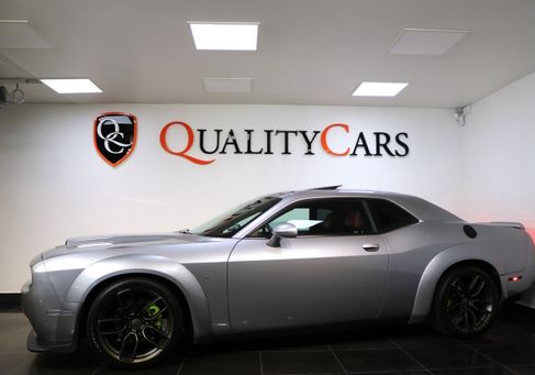 Dodge Challenger, 2016