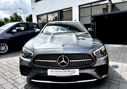 Mercedes-Benz E 300, 2021 3