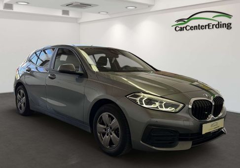 BMW 118, 2022