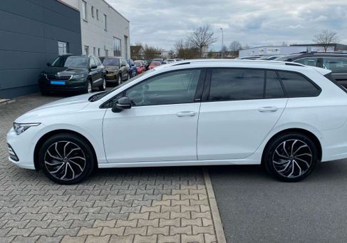 Volkswagen Golf, 2023 2