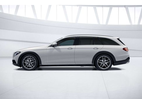 Mercedes-Benz E 400, 2019