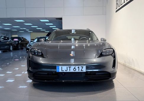 Porsche Taycan, 2022