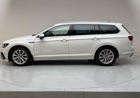 Volkswagen Passat Variant, 2021