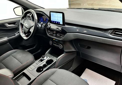 Ford Kuga, 2021