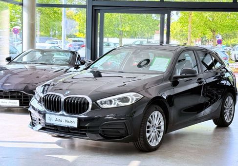 BMW 118, 2023