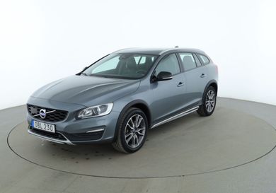 Volvo V60 Cross Country, 2018