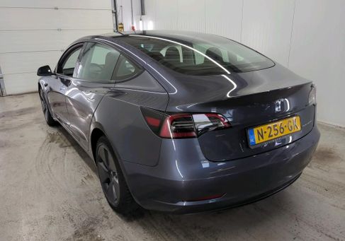 Tesla Model 3, 2021 3