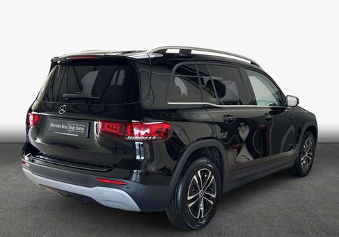 Mercedes-Benz GLB 200, 2023