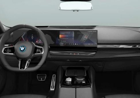 BMW 550, 2025