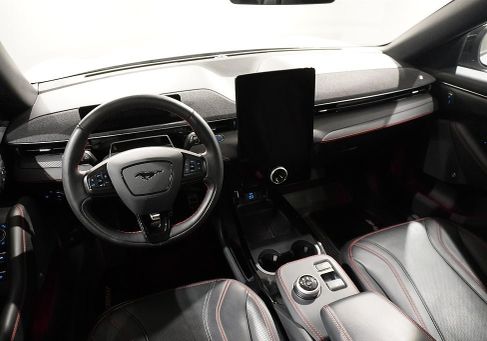 Ford Mustang Mach-E, 2021