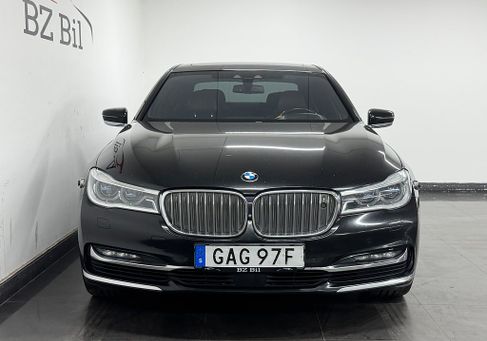 BMW 750, 2017