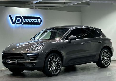 Porsche Macan, 2015