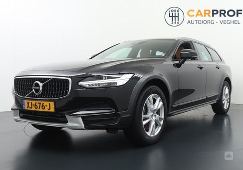 Volvo V90 Cross Country, 2019