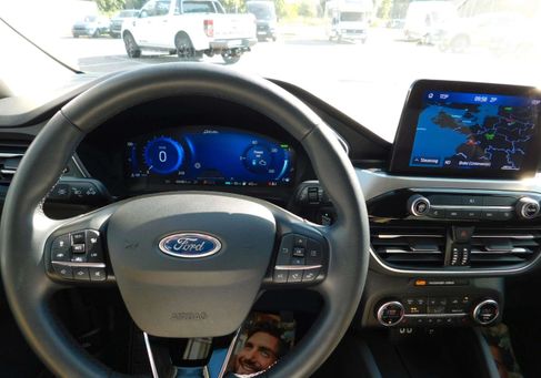 Ford Kuga, 2021