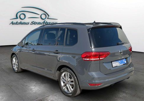 Volkswagen Touran, 2024 3