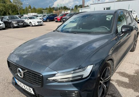 Volvo V60, 2022