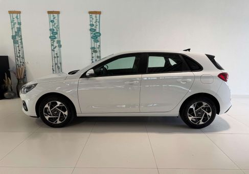 Hyundai i30, 2025 3