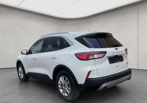 Ford Kuga, 2022