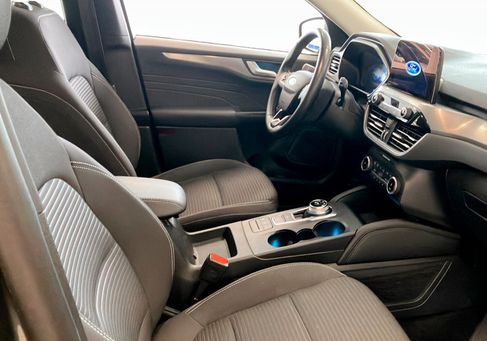 Ford Kuga, 2023