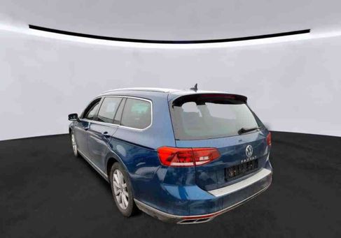 Volkswagen Passat, 2021