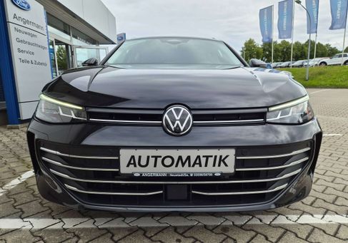 Volkswagen Passat Variant, 2024 3