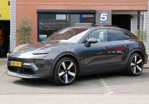 Porsche Macan, 2024 3
