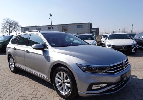 Volkswagen Passat Variant, 2022 3