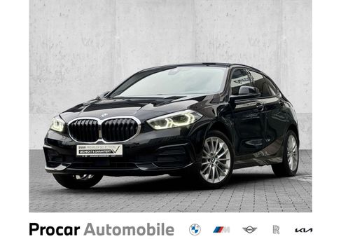 BMW 118, 2022