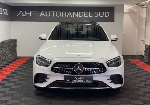 Mercedes-Benz E 300, 2020 3
