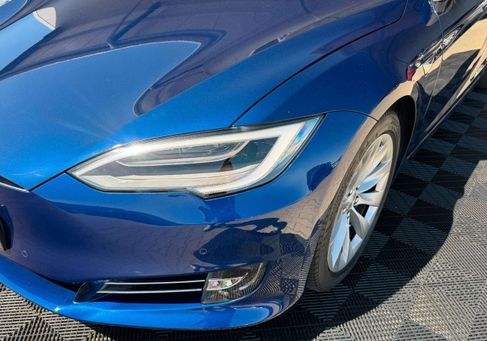 Tesla Model S, 2018 3