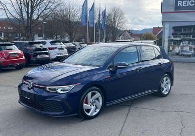 Volkswagen Golf, 2022