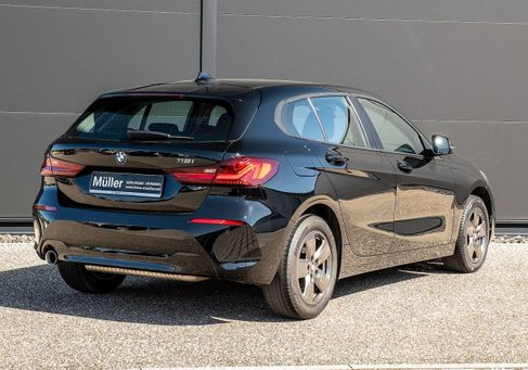 BMW 118, 2023