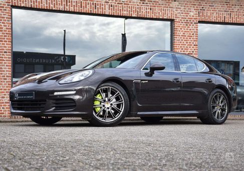 Porsche Panamera, 2013