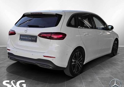 Mercedes-Benz B 200, 2025