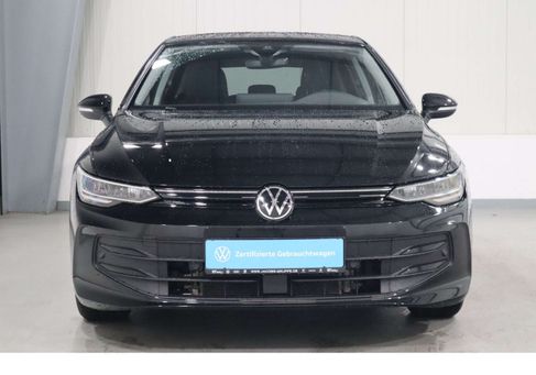 Volkswagen Golf, 2024 2
